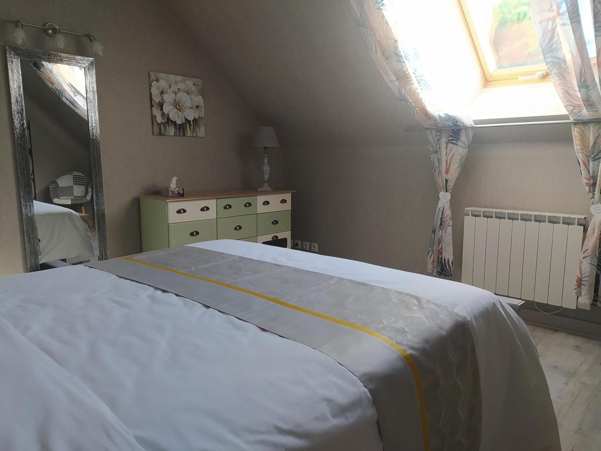 Des Roux Et Des Pious Suite De 35 A 60 M2 Et 3 Chambres Pour Groupe De 2 A 6 Personnes Civray-de-Touraine Exteriér fotografie