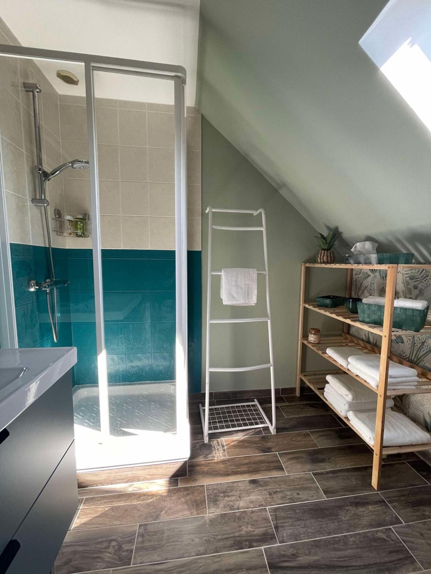 Des Roux Et Des Pious Suite De 35 A 60 M2 Et 3 Chambres Pour Groupe De 2 A 6 Personnes Civray-de-Touraine Exteriér fotografie